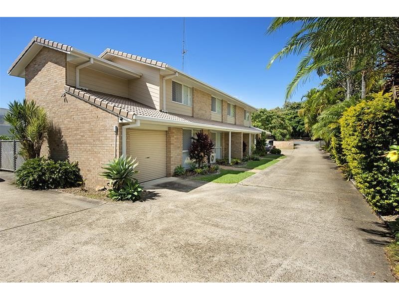 63 Benowa Road, Southport QLD 4215