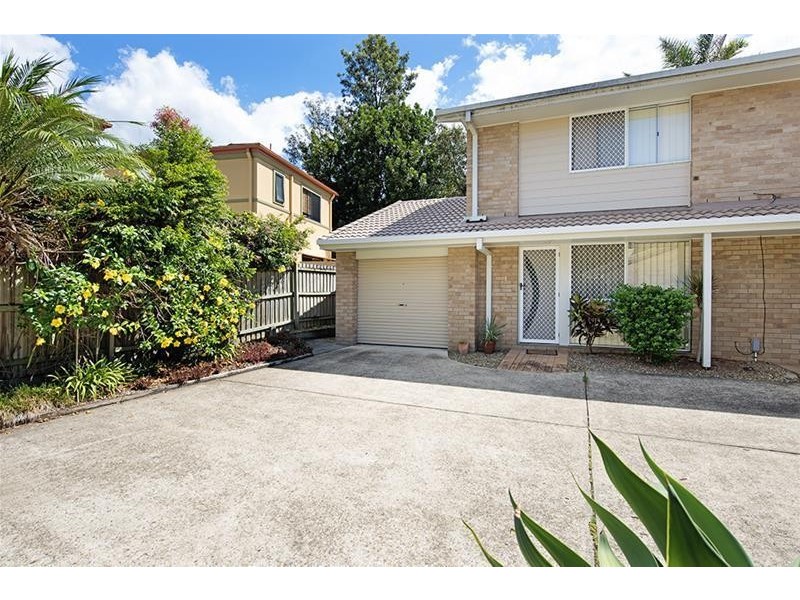 63 Benowa Road, Southport QLD 4215