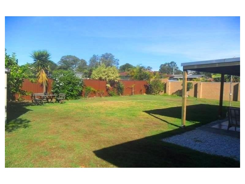 32 Boongala Road, Broadbeach Waters QLD 4218