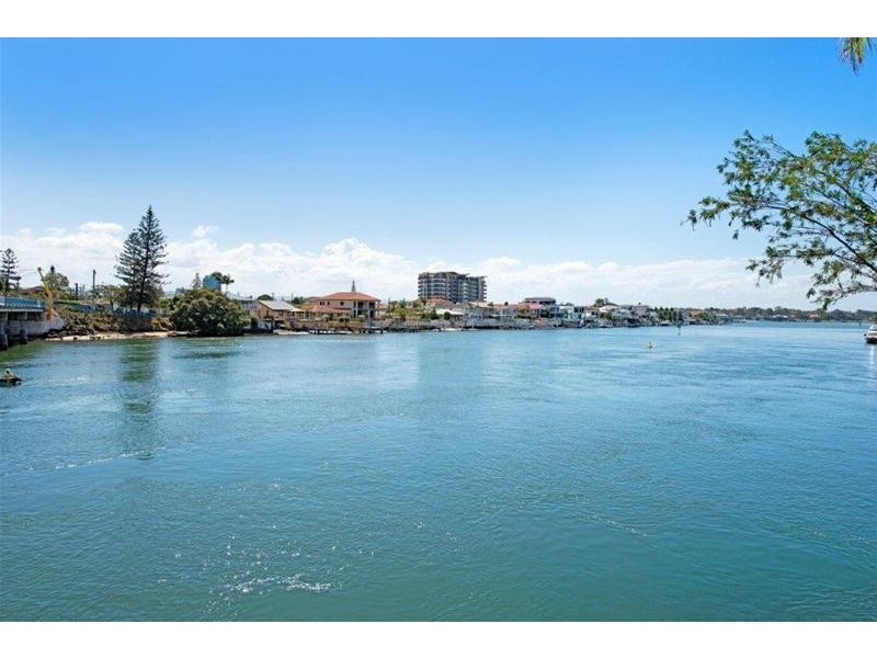 17B/2 Riverview Parade, Surfers Paradise QLD 4217