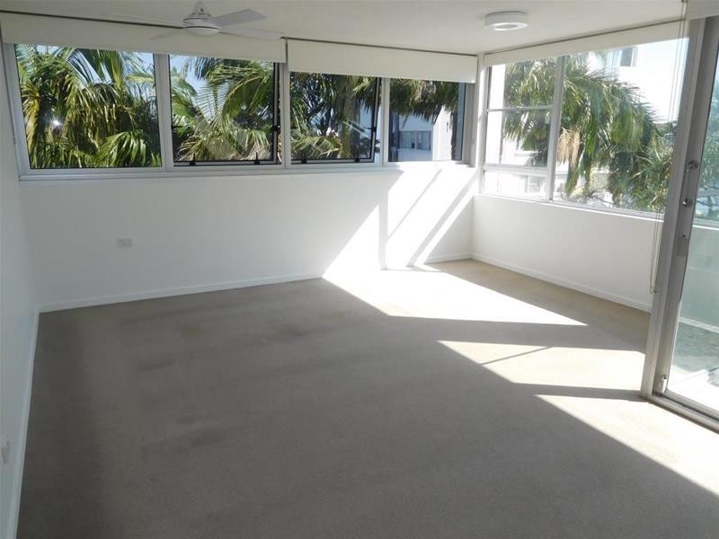 40 Watson Esplanade, Surfers Paradise QLD 4217