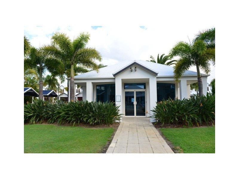 103 Salerno Street ‘Raffles on Capri’, Isle Of Capri QLD 4217