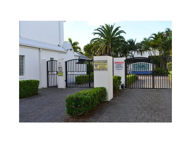 103 Salerno Street ‘Raffles on Capri’, Isle Of Capri QLD 4217