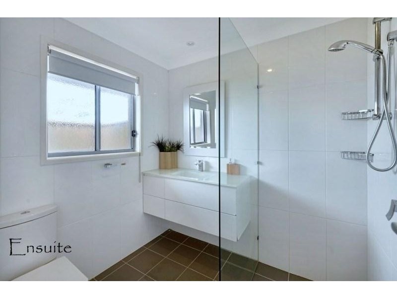 20 Mentone Avenue, Bundall QLD 4217