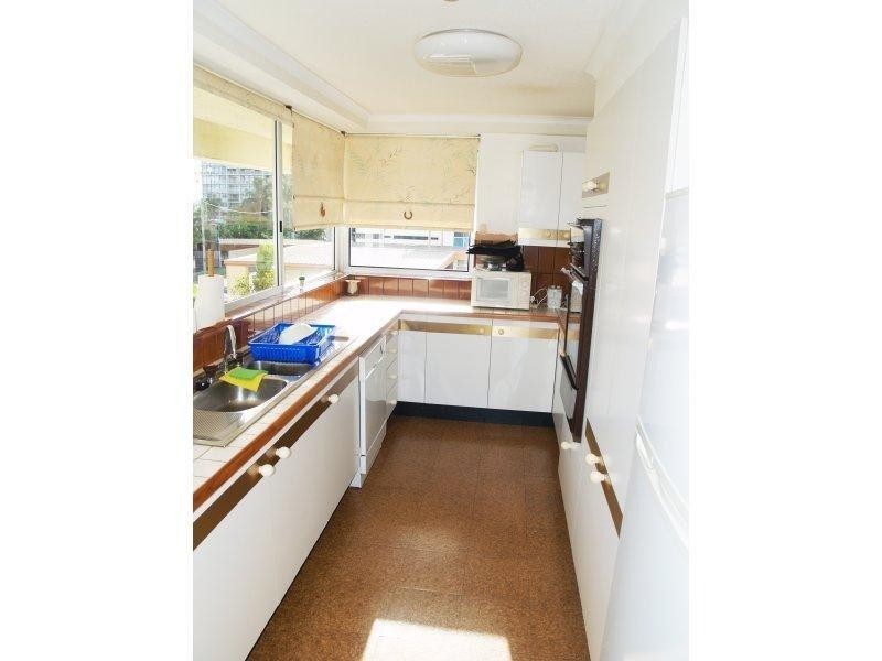 12 Enderley Avenue, Surfers Paradise QLD 4217