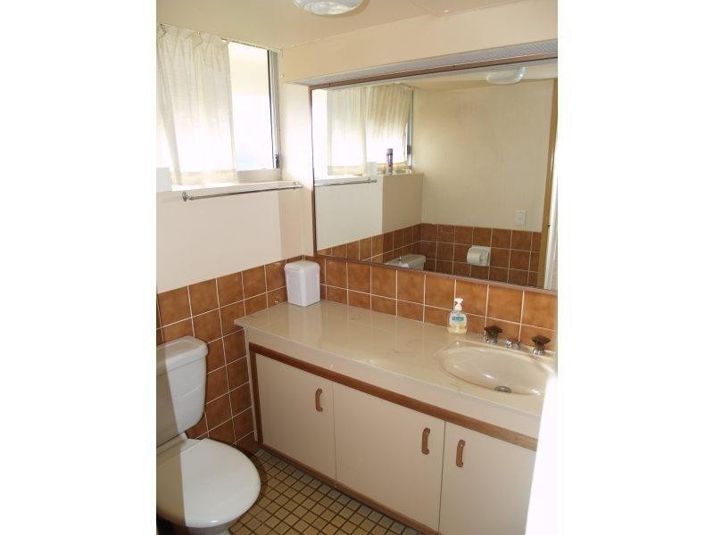 12 Enderley Avenue, Surfers Paradise QLD 4217