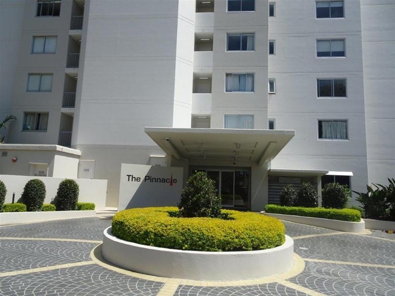 30 ‘The Pinnacle’ 2894 Gold Coast Highway, Surfers Paradise QLD 4217