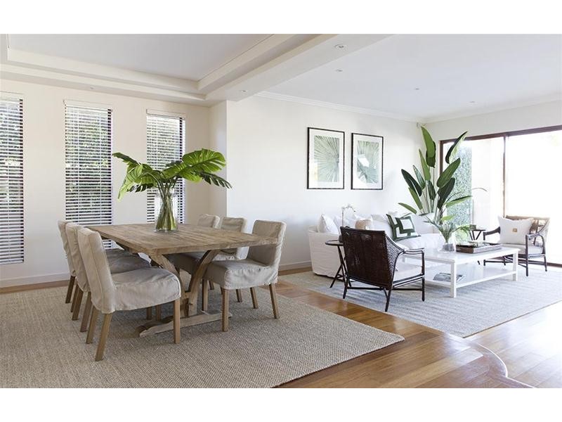 14 Seafarer Court, Paradise Waters QLD 4217