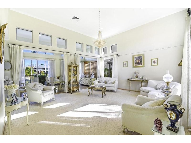 14 Buccaneer Court, Paradise Waters QLD 4217