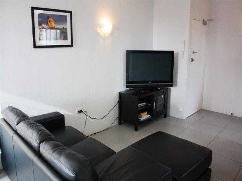 34 Hanlan Street, Surfers Paradise QLD 4217