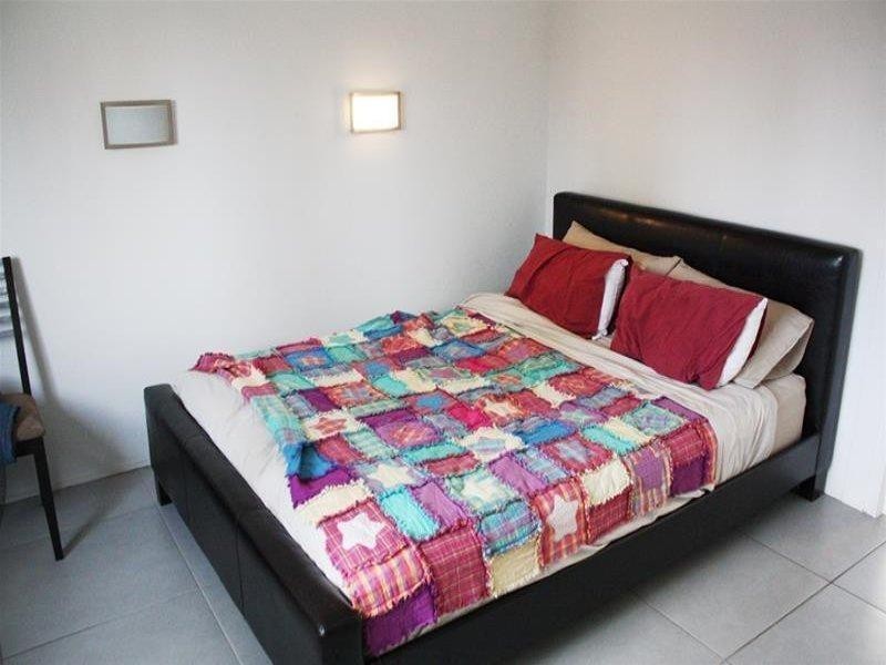 34 Hanlan Street, Surfers Paradise QLD 4217