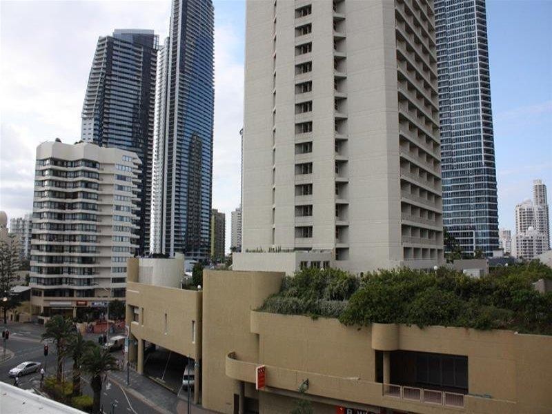 34 Hanlan Street, Surfers Paradise QLD 4217