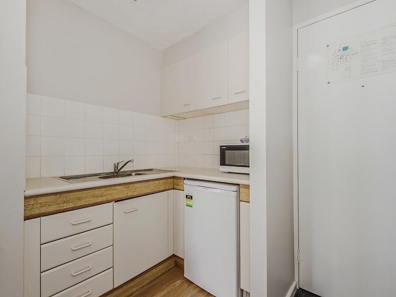 18 Hanlan Street ‘Beachcomber’, Surfers Paradise QLD 4217