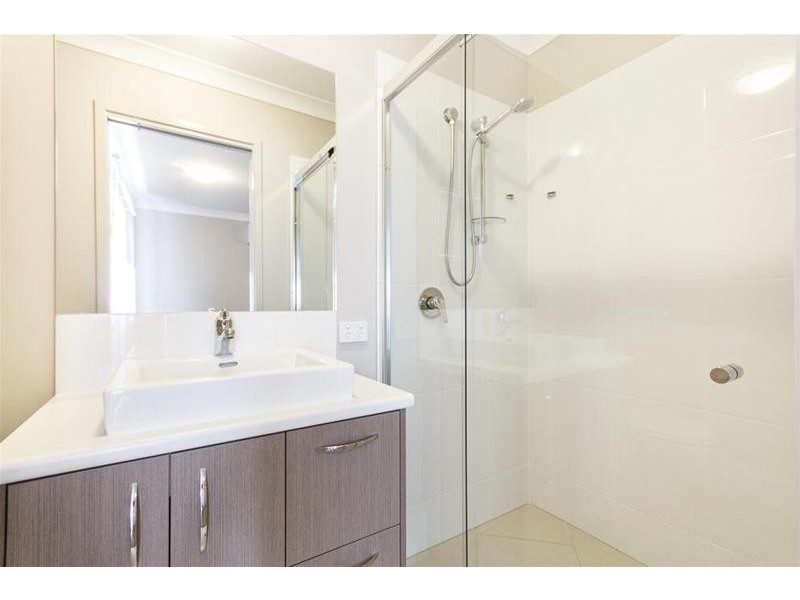 15 Corkwood Court, Coomera QLD 4209