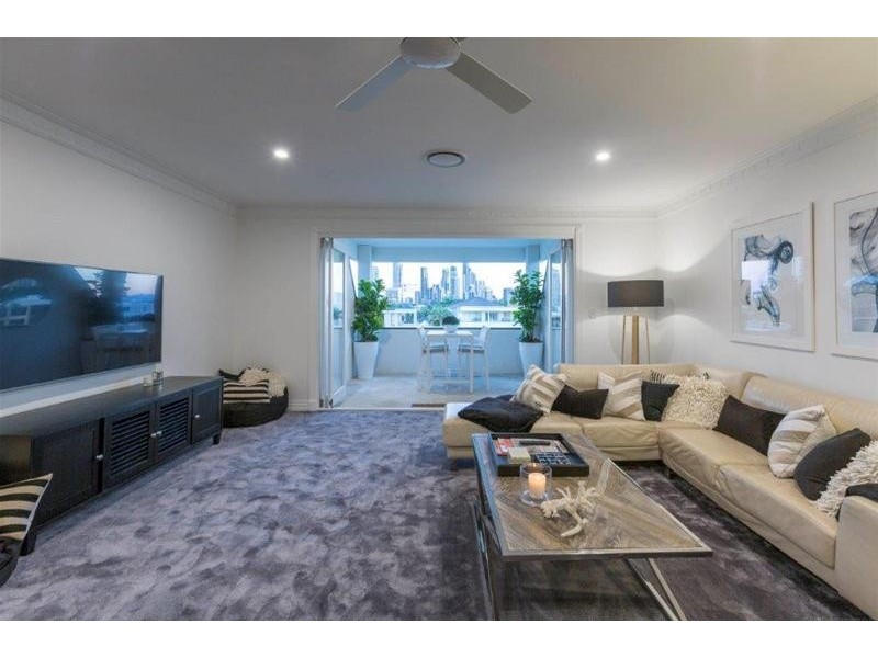 31 Buccaneer Court, Paradise Waters QLD 4217