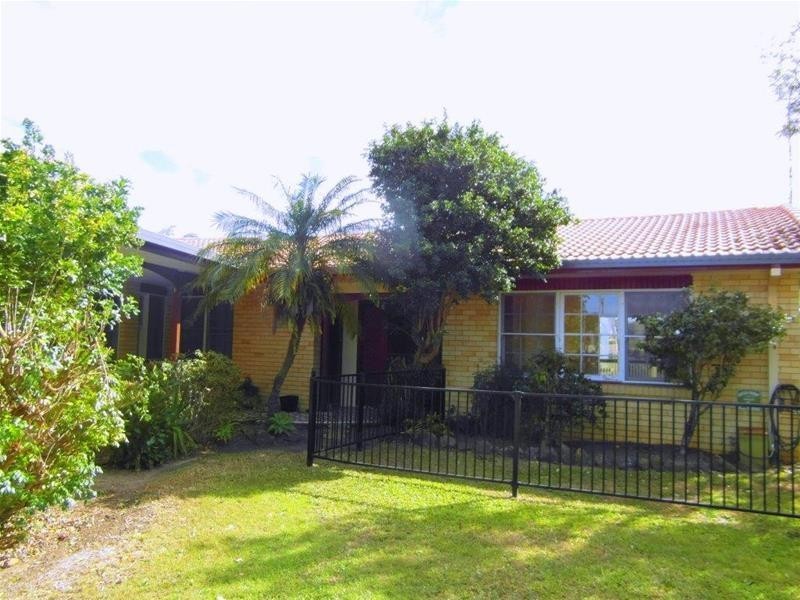 106 Gibraltar Drive, Isle Of Capri QLD 4217