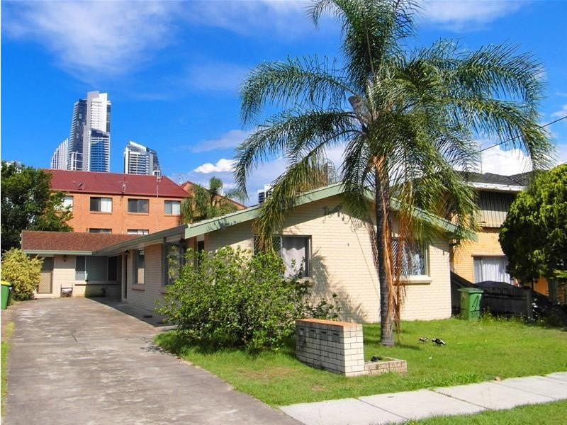 Parnoo Street, Chevron Island QLD 4217
