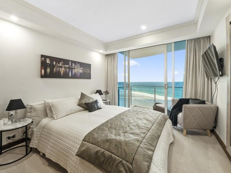 9 ‘Platinum on the Beach’ 1 Markwell Avenue, Surfers Paradise QLD 4217