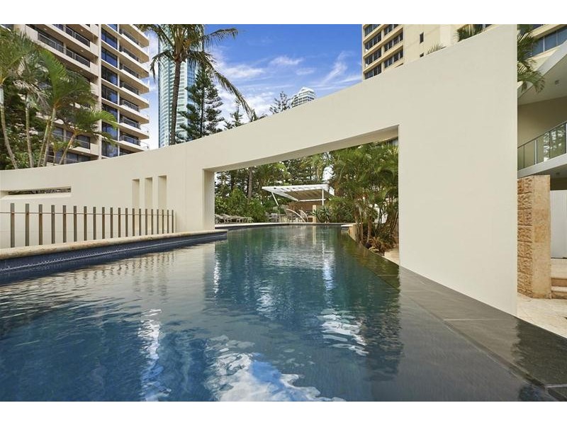 9 ‘Platinum on the Beach’ 1 Markwell Avenue, Surfers Paradise QLD 4217