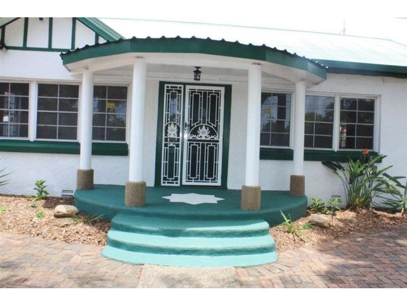 100 Worendo Street, Southport QLD 4215