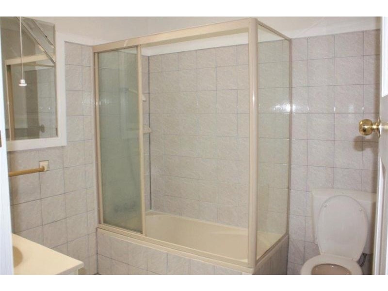 100 Worendo Street, Southport QLD 4215