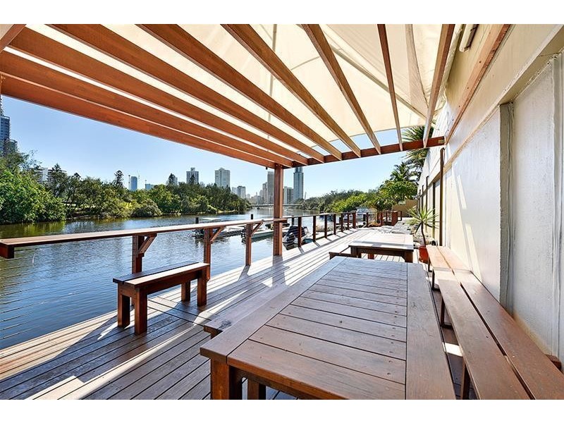 42 ‘Narrowneck Court 204 Ferny Avenue, Surfers Paradise QLD 4217