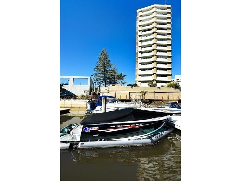 42 ‘Narrowneck Court 204 Ferny Avenue, Surfers Paradise QLD 4217