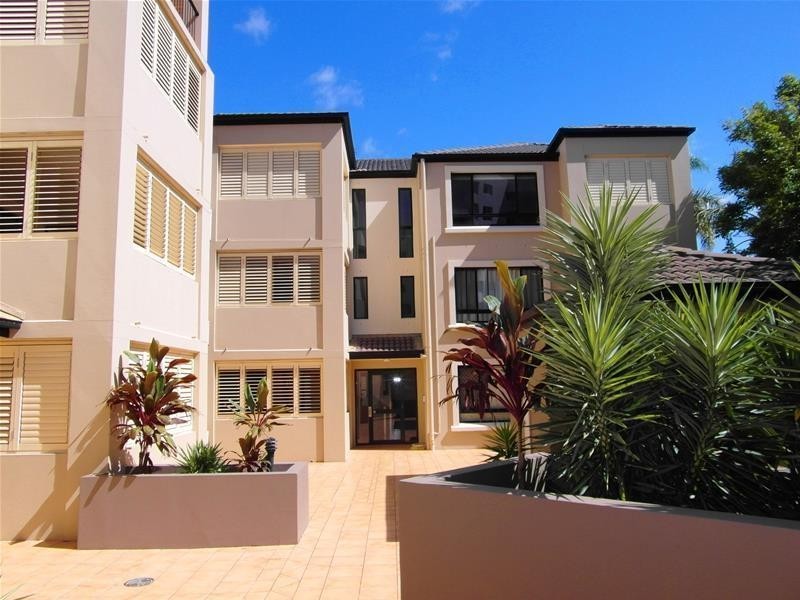 4 Acacia Avenue, Budds Beach,, Surfers Paradise QLD 4217