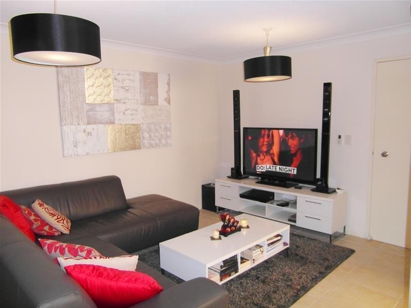 4 Acacia Avenue, Budds Beach,, Surfers Paradise QLD 4217