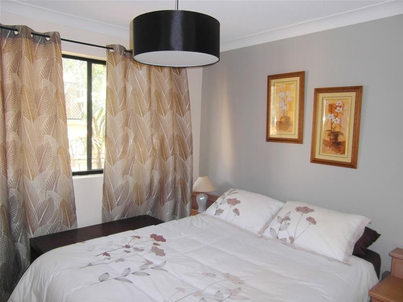 4 Acacia Avenue, Budds Beach,, Surfers Paradise QLD 4217