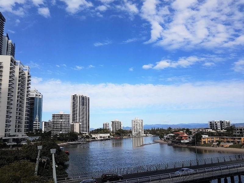 3E/2 Riverview Parade, Surfers Paradise QLD 4217