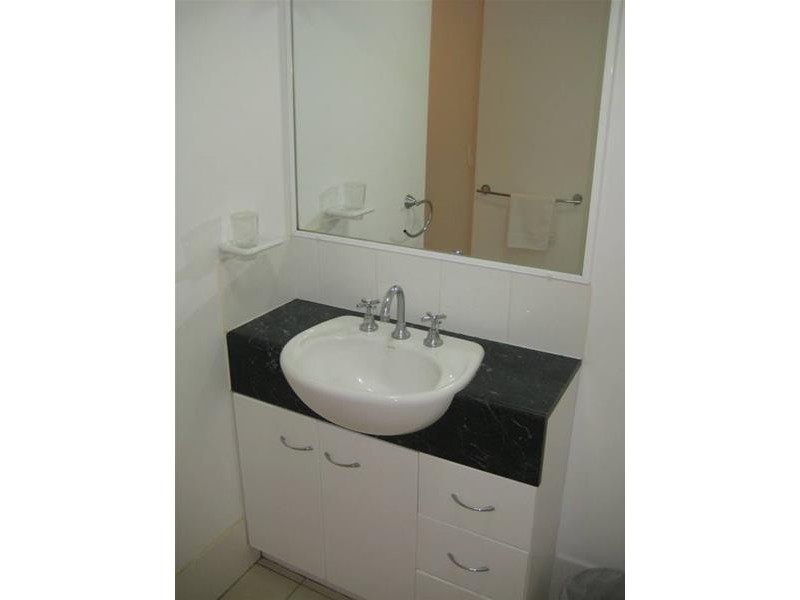 40 Watson Esplanade (River Park), Surfers Paradise QLD 4217