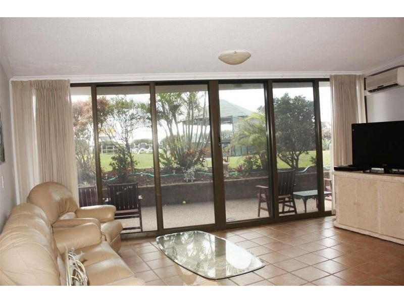 204/7-9 Trickett Street, Surfers Paradise QLD 4217