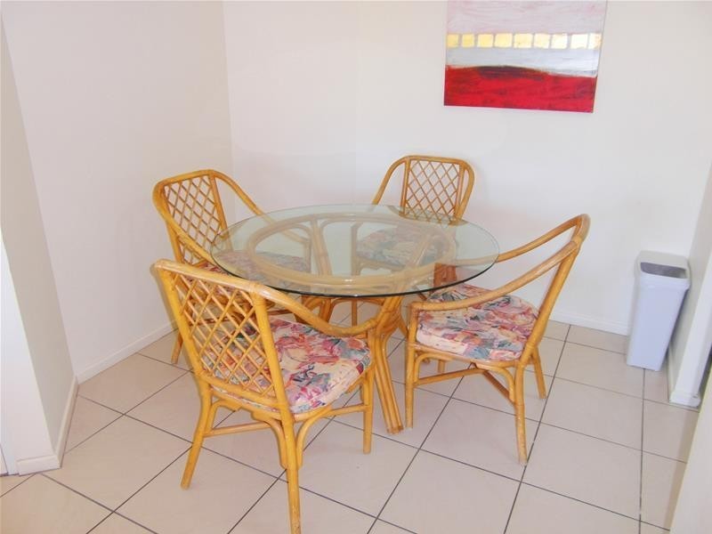 35 Palm Avenue “Bay Lodge” Budds Beach, Surfers Paradise QLD 4217