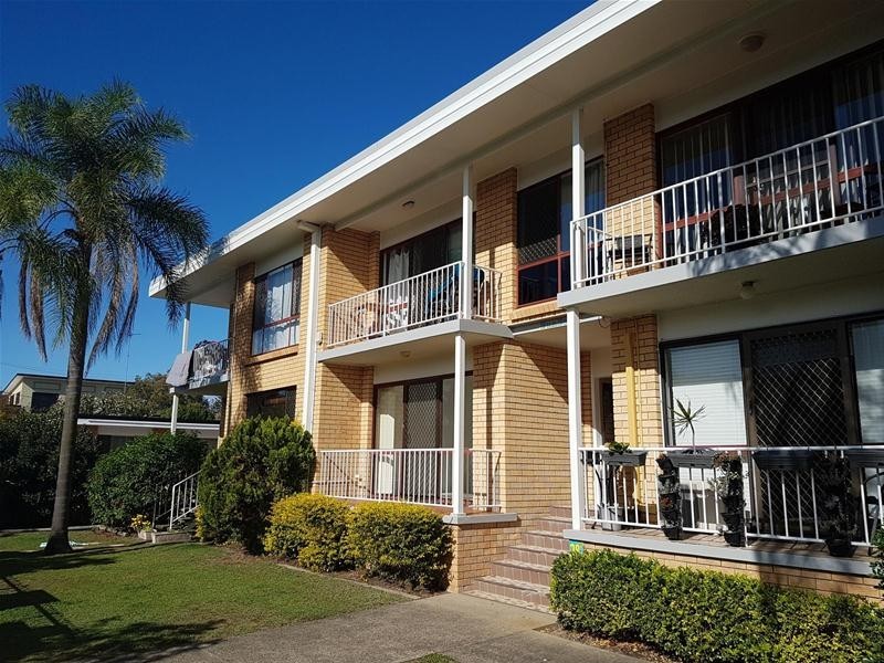 2/28 Sunrise Boulevard, Surfers Paradise QLD 4217