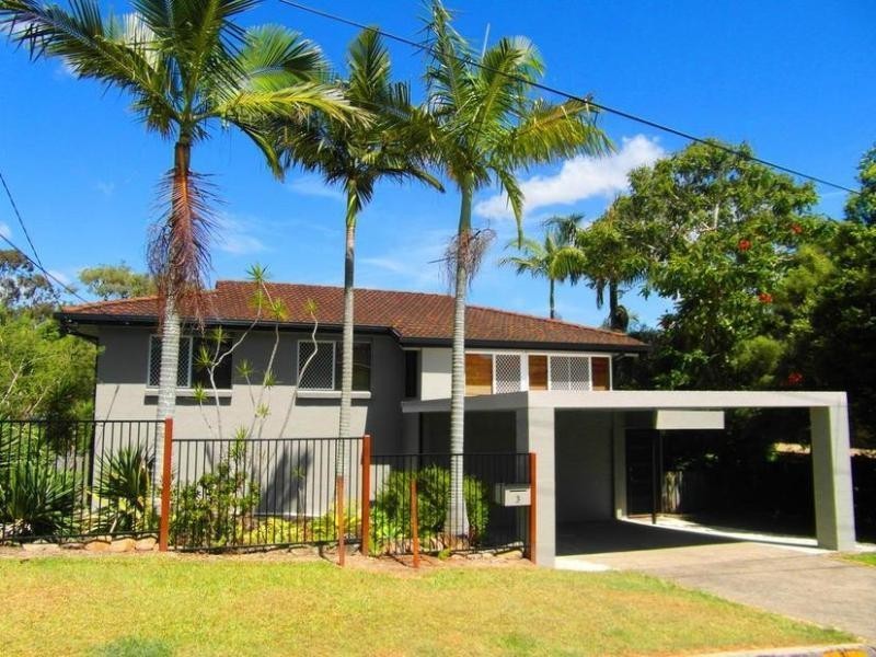 3 Grevillia Avenue, Southport QLD 4215