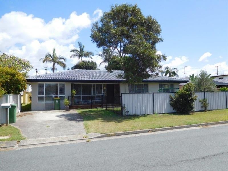 14 Collier Avenue, Biggera Waters QLD 4216