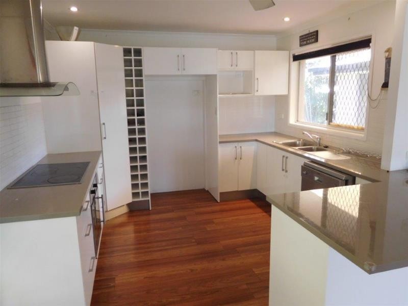 14 Collier Avenue, Biggera Waters QLD 4216