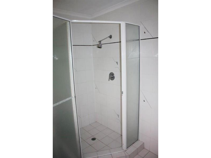 30 Brindisi Avenue, Isle Of Capri QLD 4217