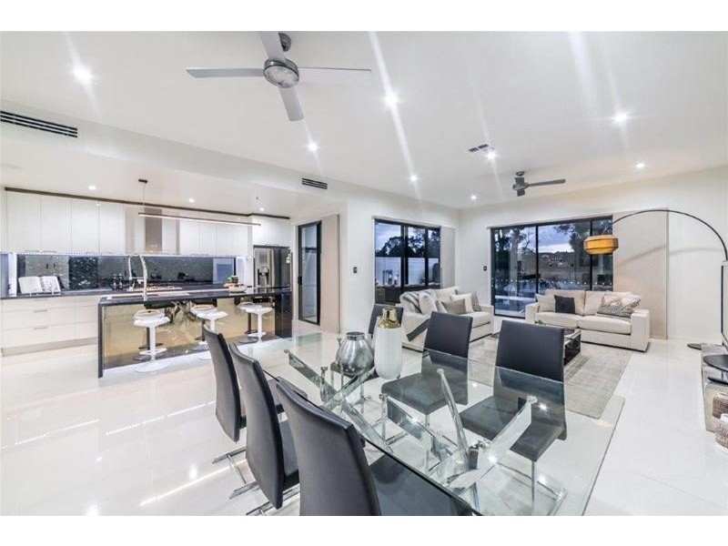 4009 Quayside Royal Pines, Benowa QLD 4217