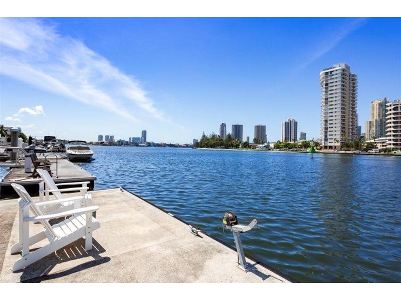 2/45 Stanhill Drive, Surfers Paradise QLD 4217