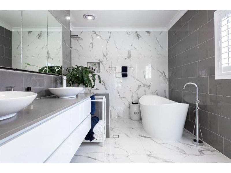 2/45 Stanhill Drive, Surfers Paradise QLD 4217