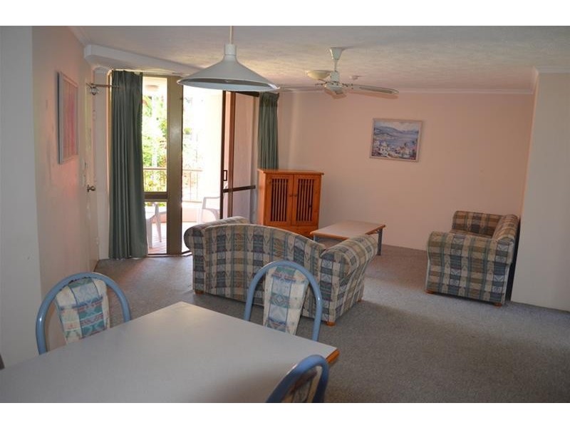 38 Enderley Avenue, Surfers Paradise QLD 4217