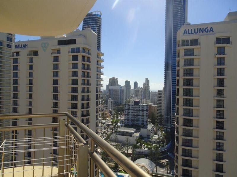 18 Hanlan Street, Surfers Paradise QLD 4217