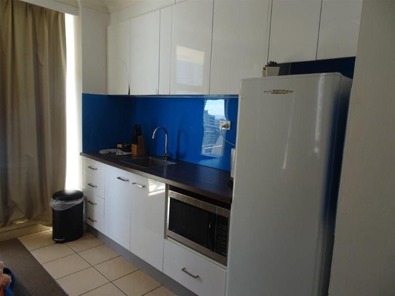 18 Hanlan Street, Surfers Paradise QLD 4217