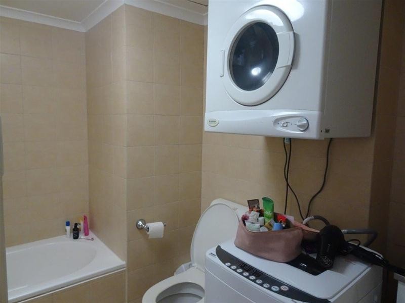 18 Hanlan Street, Surfers Paradise QLD 4217