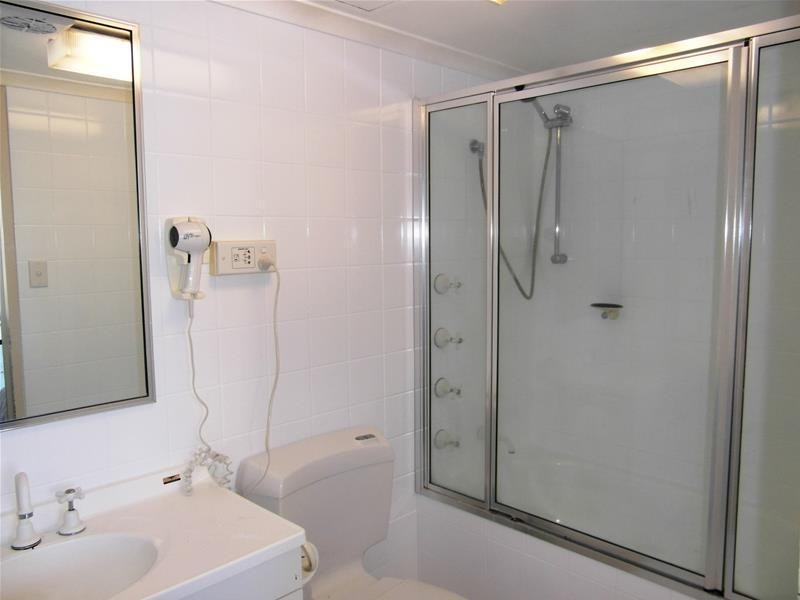 18 Hanlan Street ‘Beachcomber’, Surfers Paradise QLD 4217