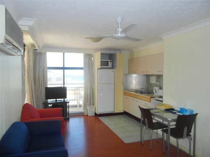 18 Hanlan Street ‘Beachcomber’, Surfers Paradise QLD 4217