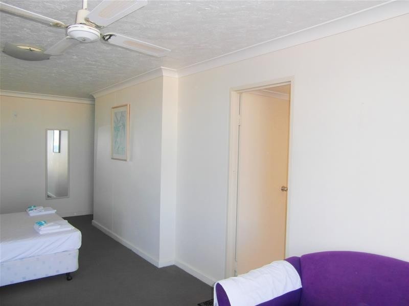 18 Hanlan Street ‘Beachcomber’, Surfers Paradise QLD 4217