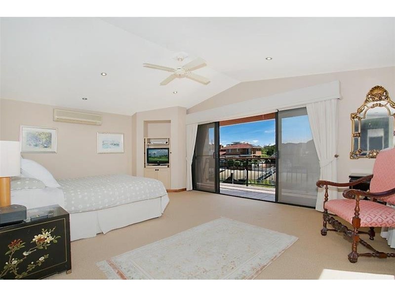 34 Norseman Court, Paradise Waters QLD 4217